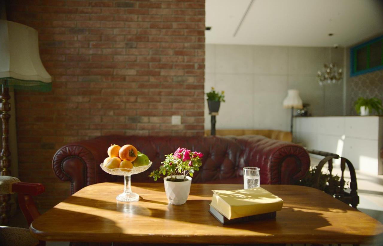 Ati Ambavi Botique Hotel กูเดาริ ภายนอก รูปภาพ